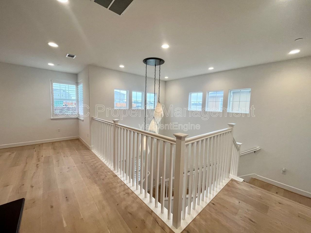 2607 3rd Avenue - Photo 6 of 16