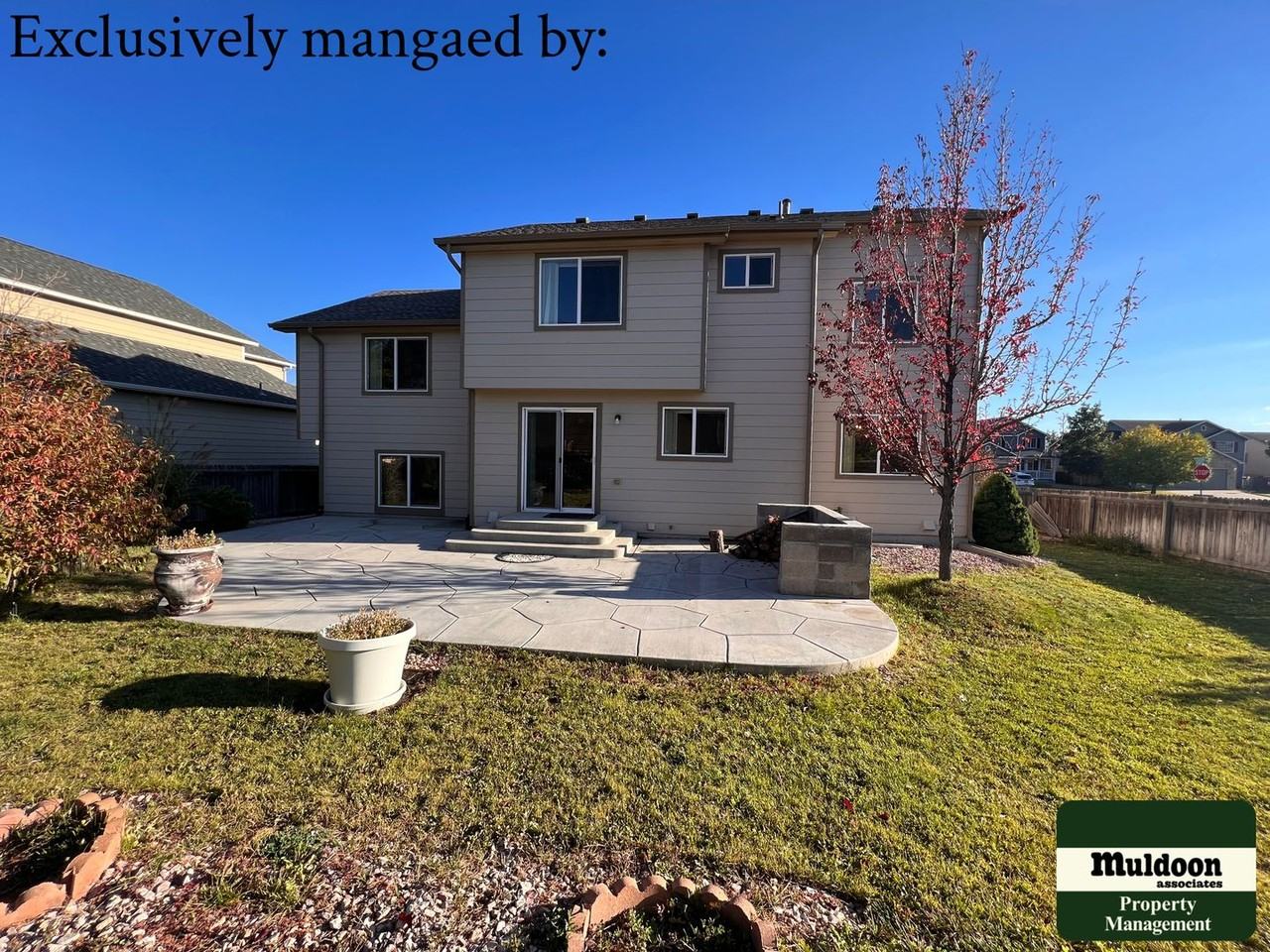 5807 Poudre Way - Photo 6 of 37