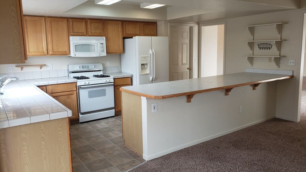515 Tranquil Dr - Photo 6 of 25