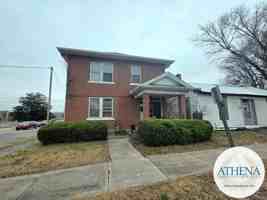 featured image of 200 South Spanish Street