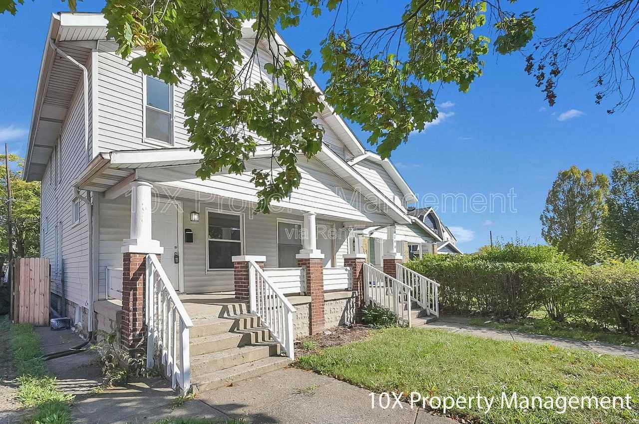 1292 Atcheson Street - Photo 3 of 33