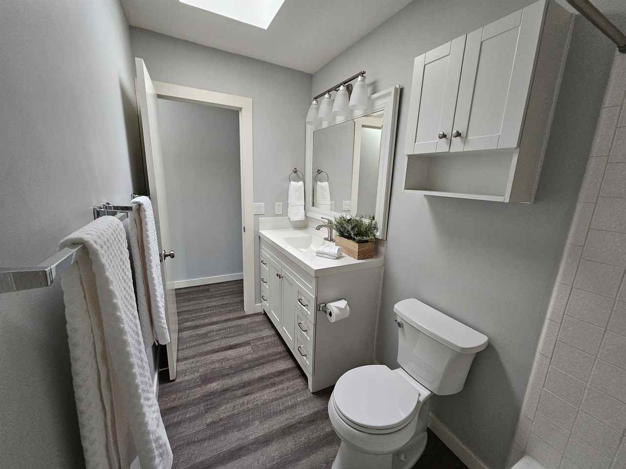 3938 S State St #E - Photo 3 of 37