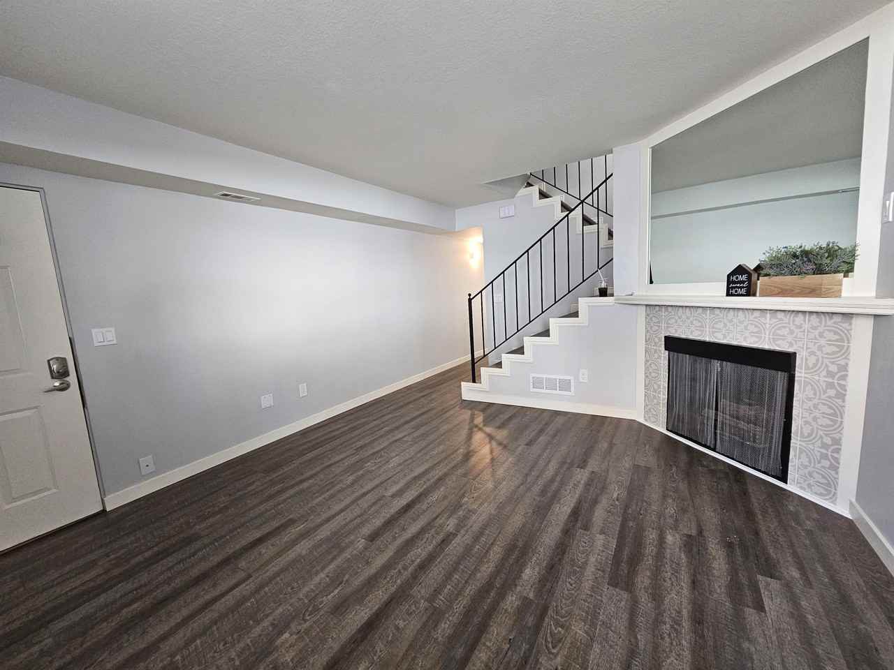 3938 S State St #E - Photo 4 of 37