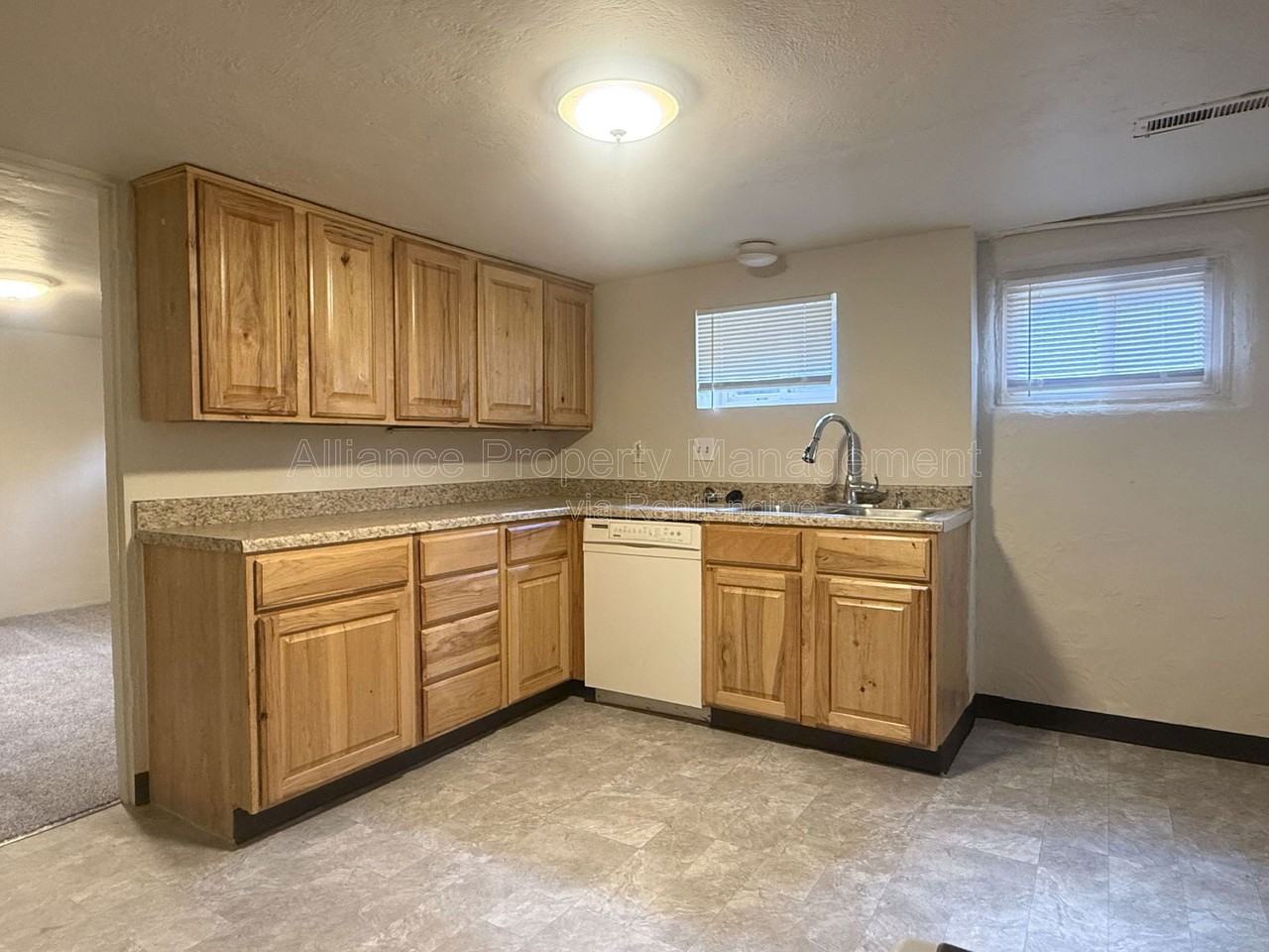 322 Farragut Avenue #B - Photo 4 of 20