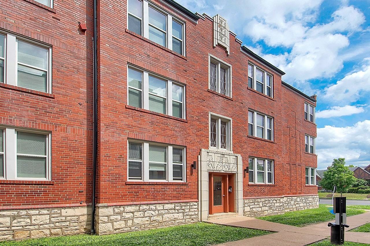 5743 Chippewa Street - Photo 2 of 14