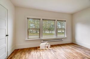 featured image of 804 Olympia Ave Ne