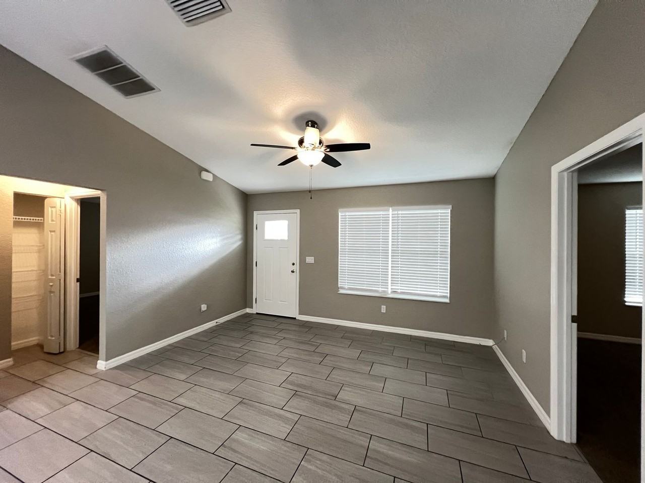 4129 Se 139th St - Photo 7 of 23