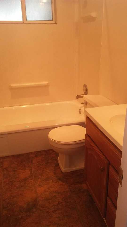 443 N Washington St - Photo 2 of 7
