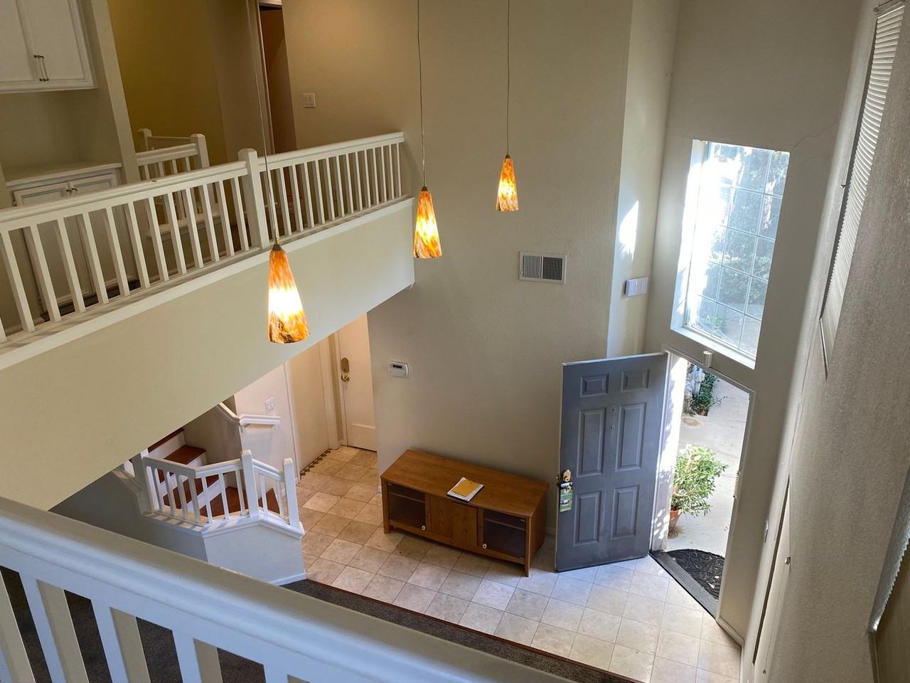 1810 Gardenia Ct - Photo 7 of 10