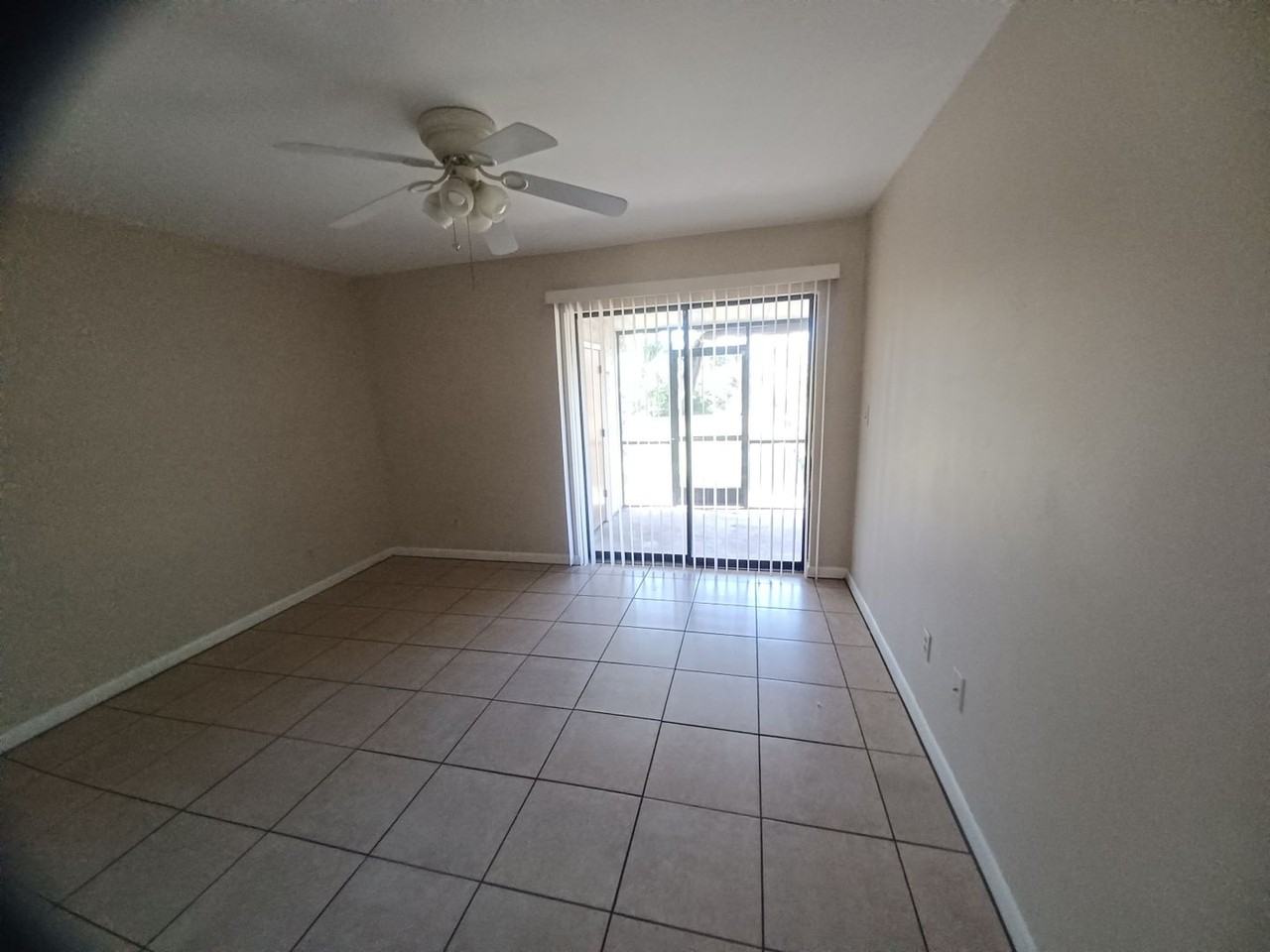 17382 W Carnegie Cir - Photo 3 of 11