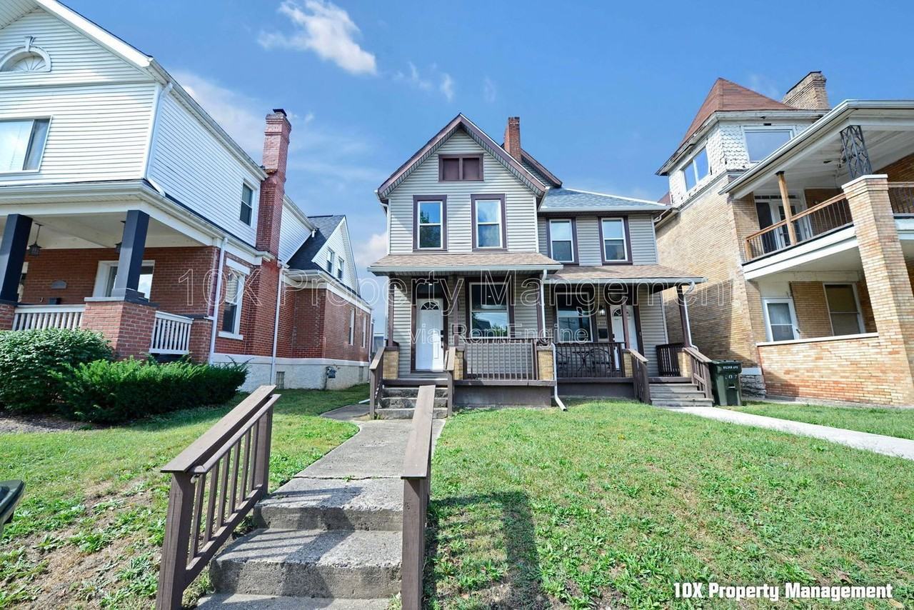 309 Wilson Avenue - Photo 4 of 30