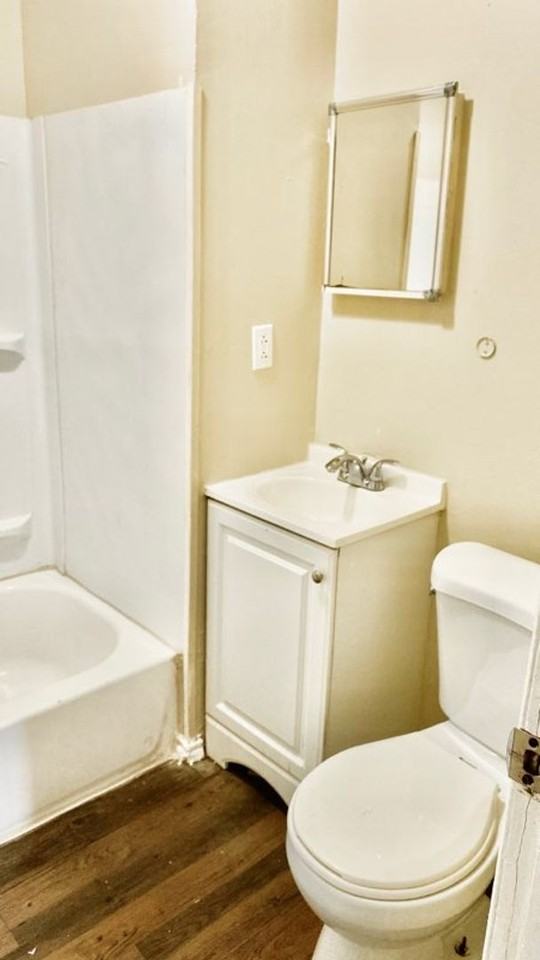 3702 Avenue U - Photo 6 of 8