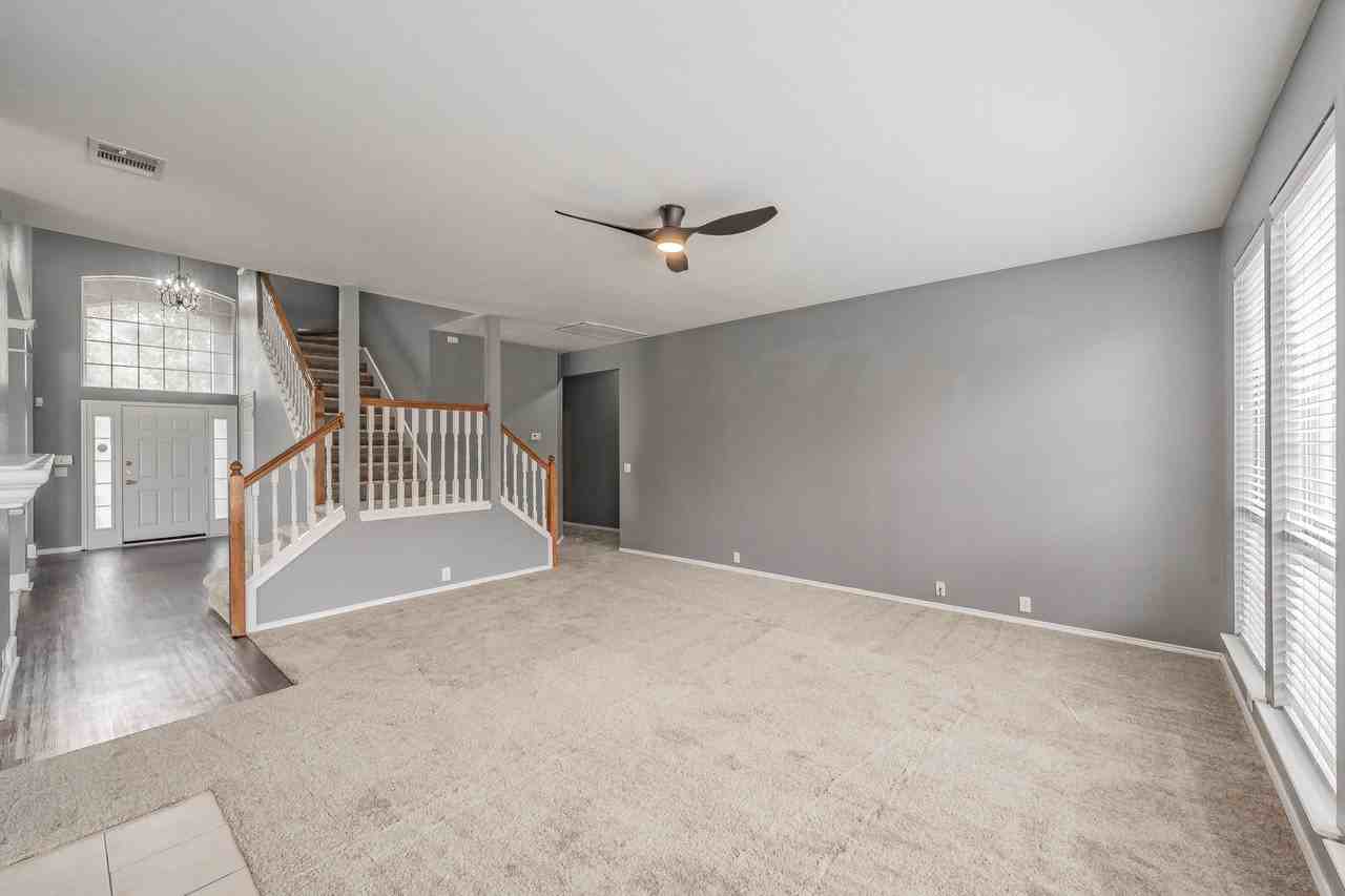 717 Saint Eric Dr - Photo 3 of 45