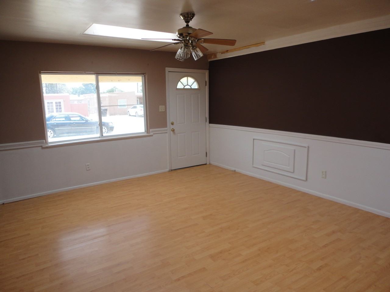 717 Arnold Lane - Photo 4 of 10