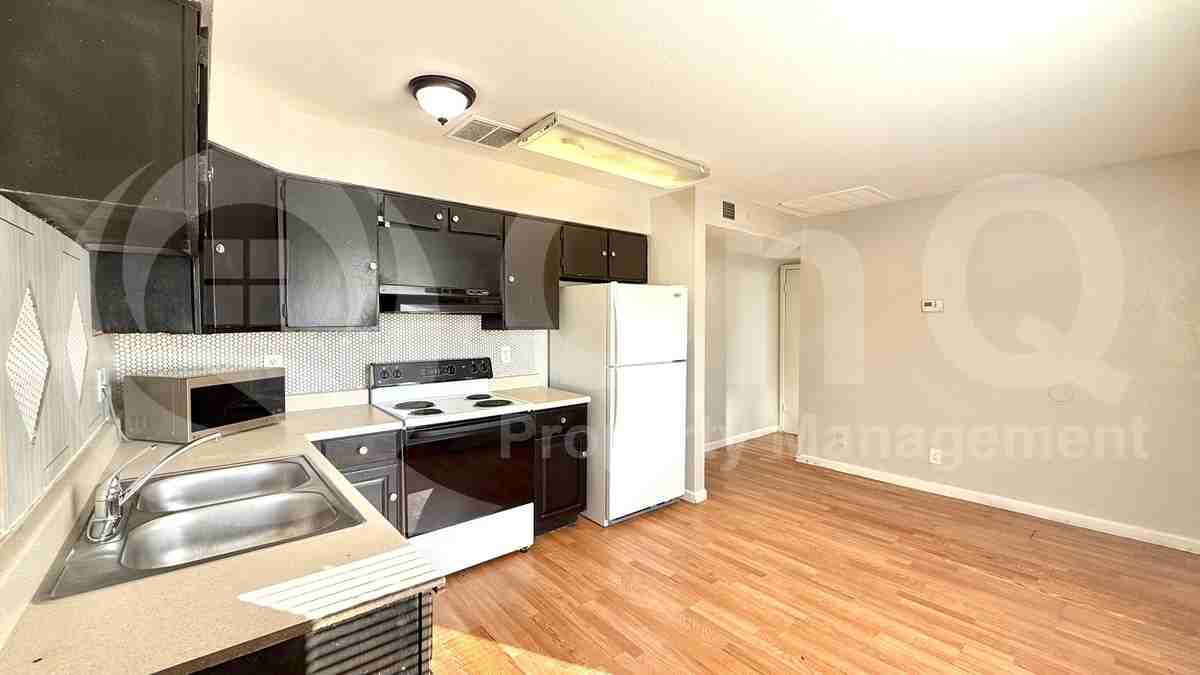 6 South 31st Avenue #4 - Photo 4 of 12