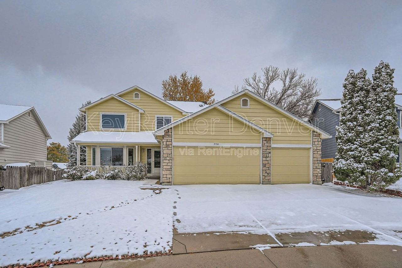 5742 W 114th Pl - Photo 2 of 29