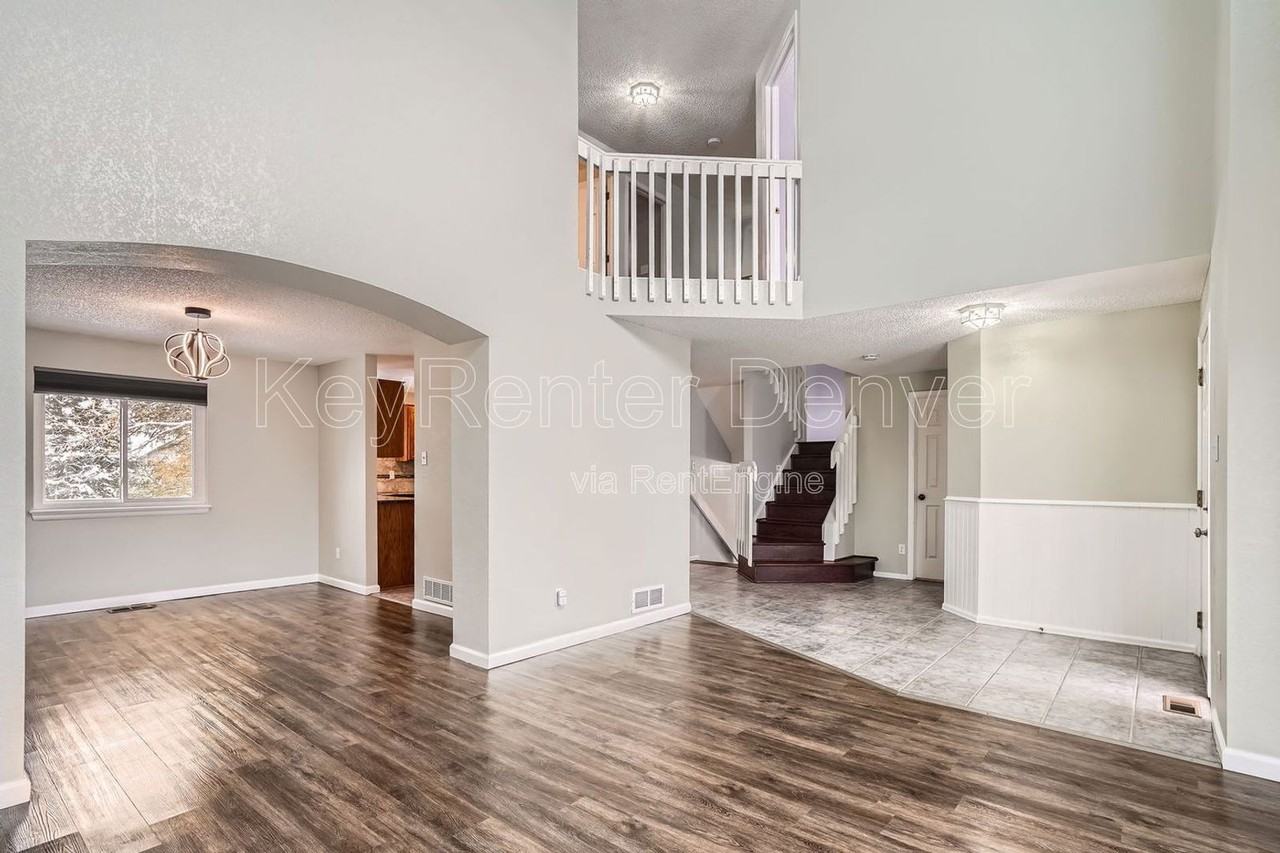 5742 W 114th Pl - Photo 5 of 29