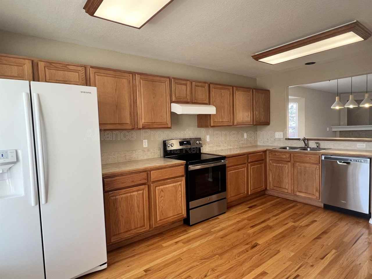 12318 Sleeping Bear Rd - Photo 3 of 35