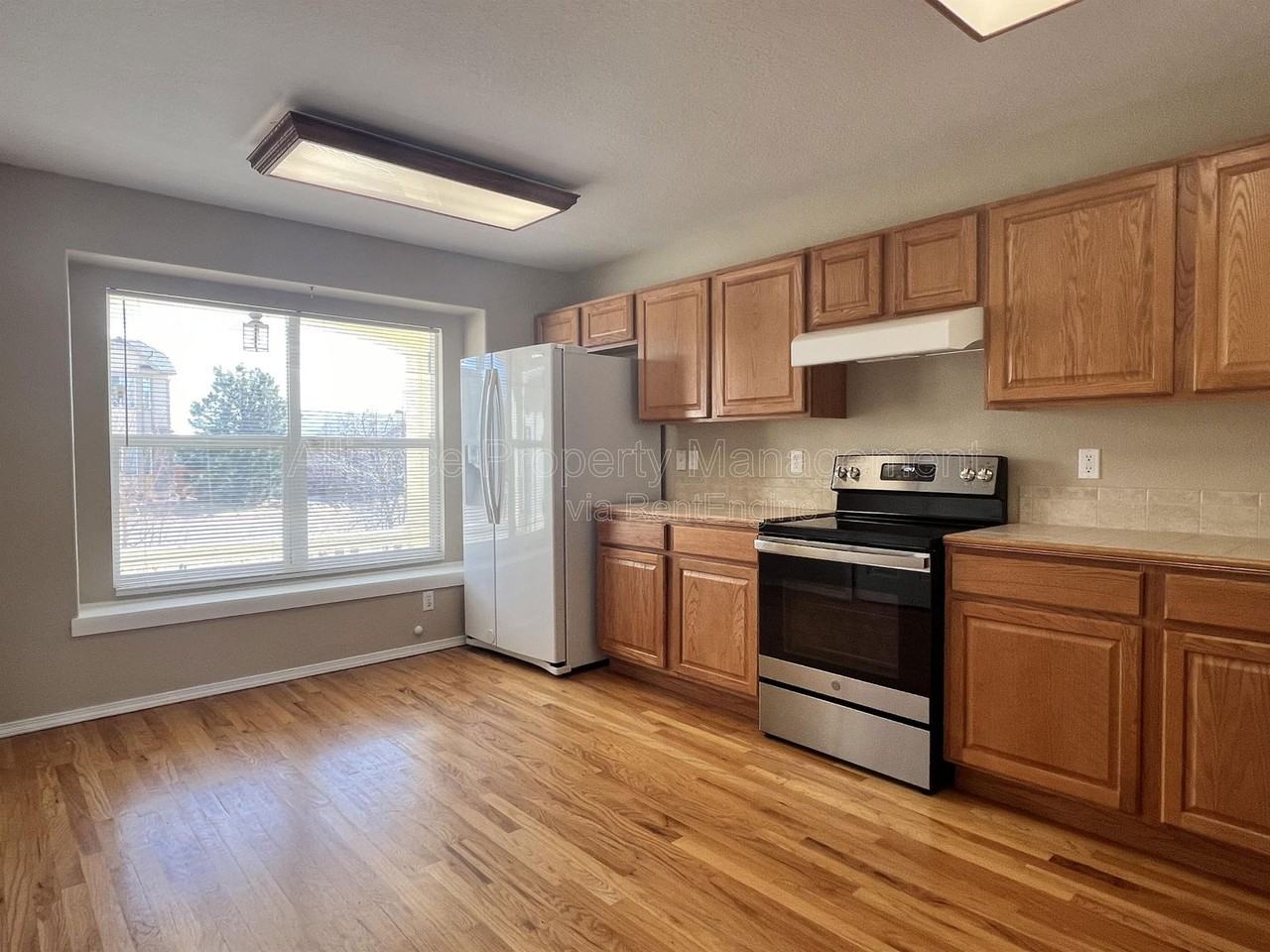 12318 Sleeping Bear Rd - Photo 4 of 35