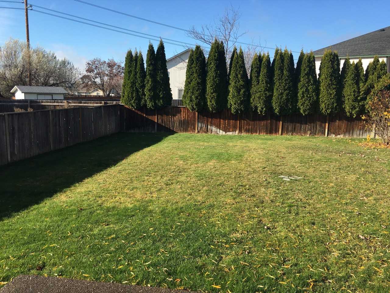 1705 N Indiana Dr - Photo 3 of 16