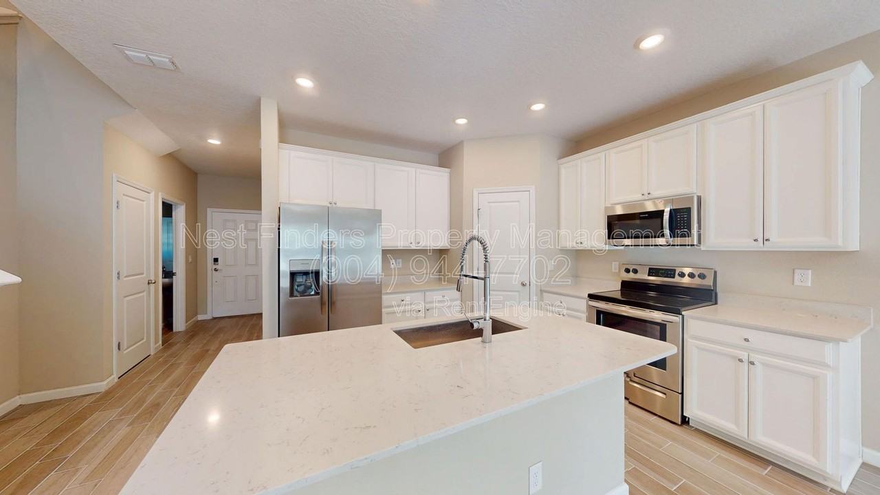 486 Boracay Cir - Photo 4 of 35