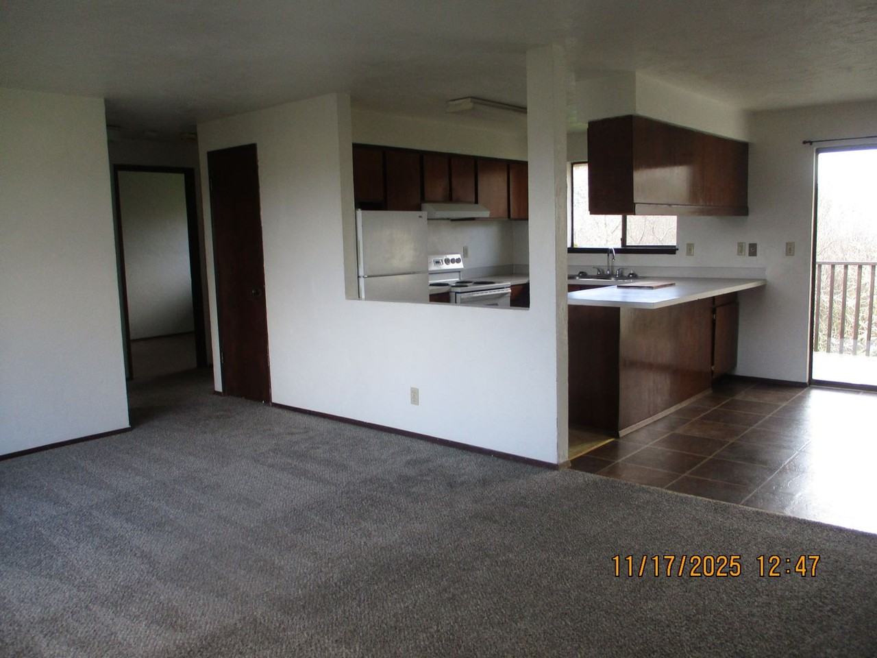 1113 Ruby Ct - Photo 5 of 16