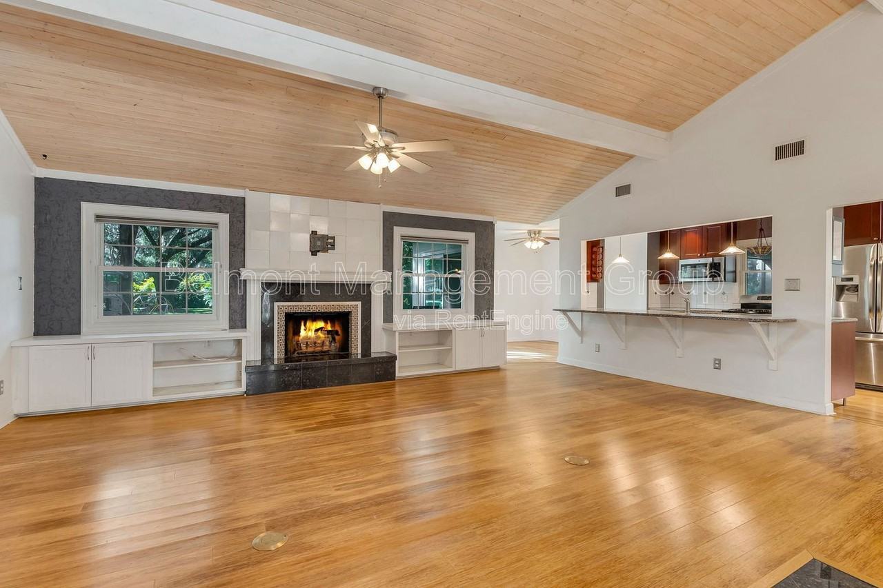 5376 Majestic Island Cir - Photo 4 of 26