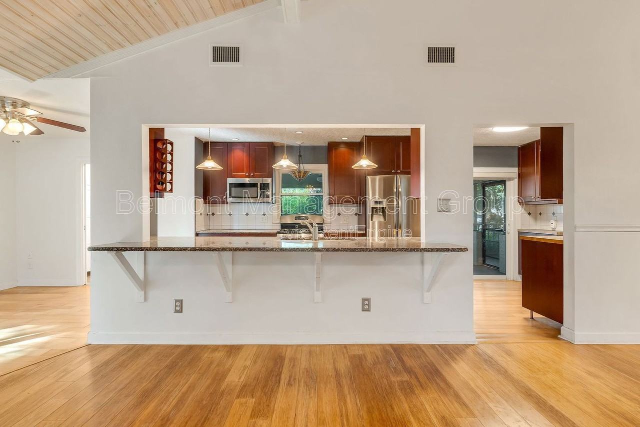 5376 Majestic Island Cir - Photo 6 of 26