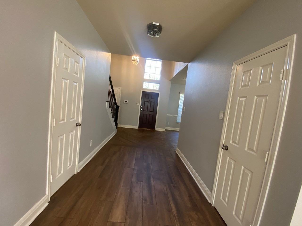 2101 Crestwind Ct - Photo 3 of 41