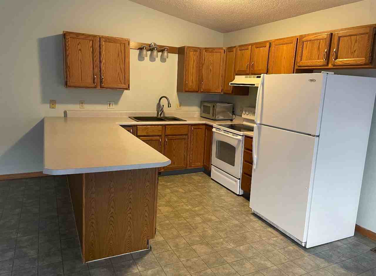 155 Wintergreen Dr - Photo 2 of 7