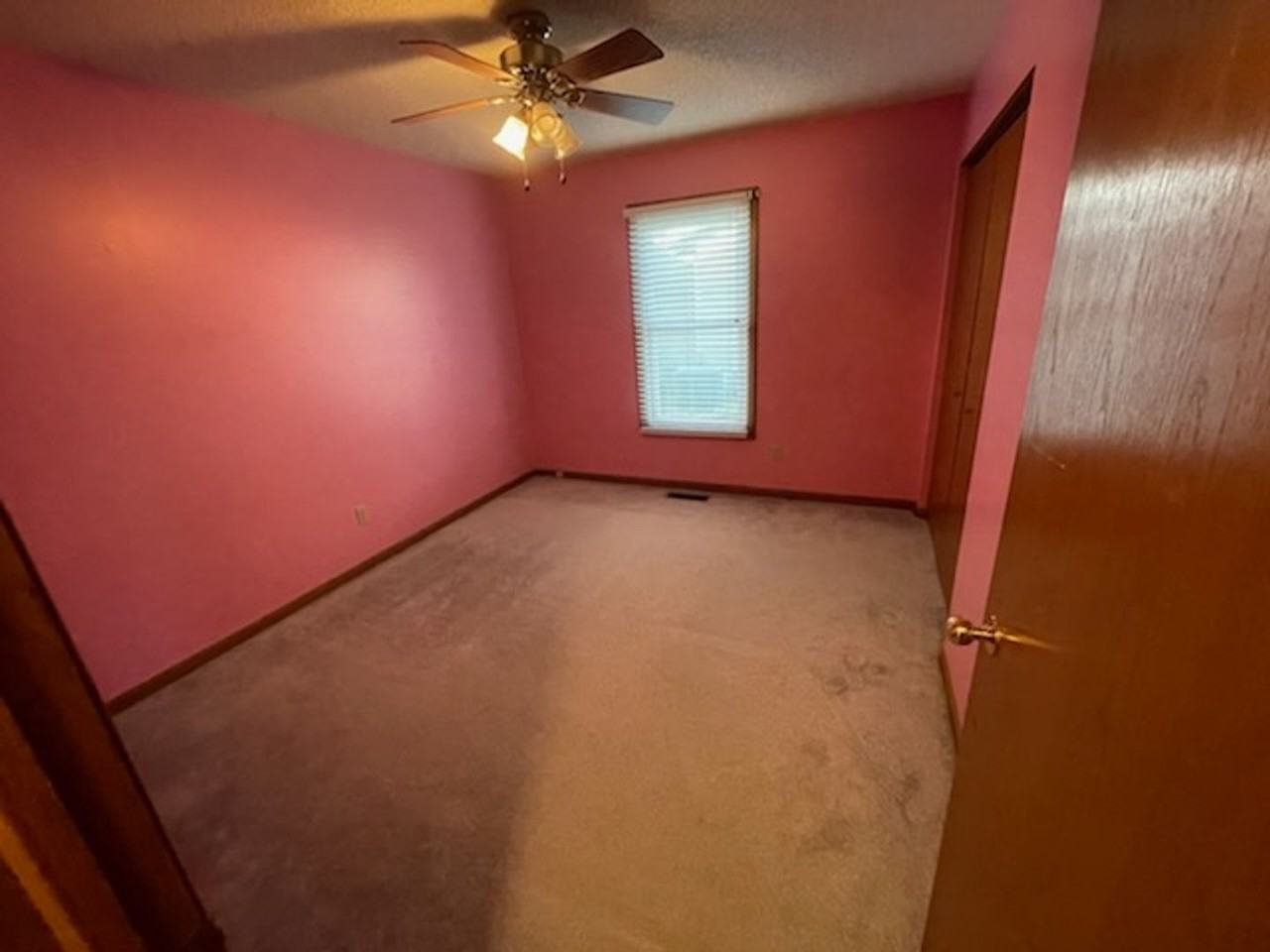 155 Wintergreen Dr - Photo 5 of 7