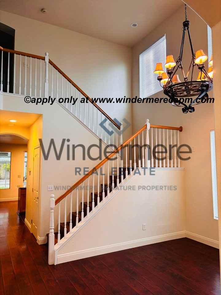 2053 N Bend Dr - Photo 3 of 27