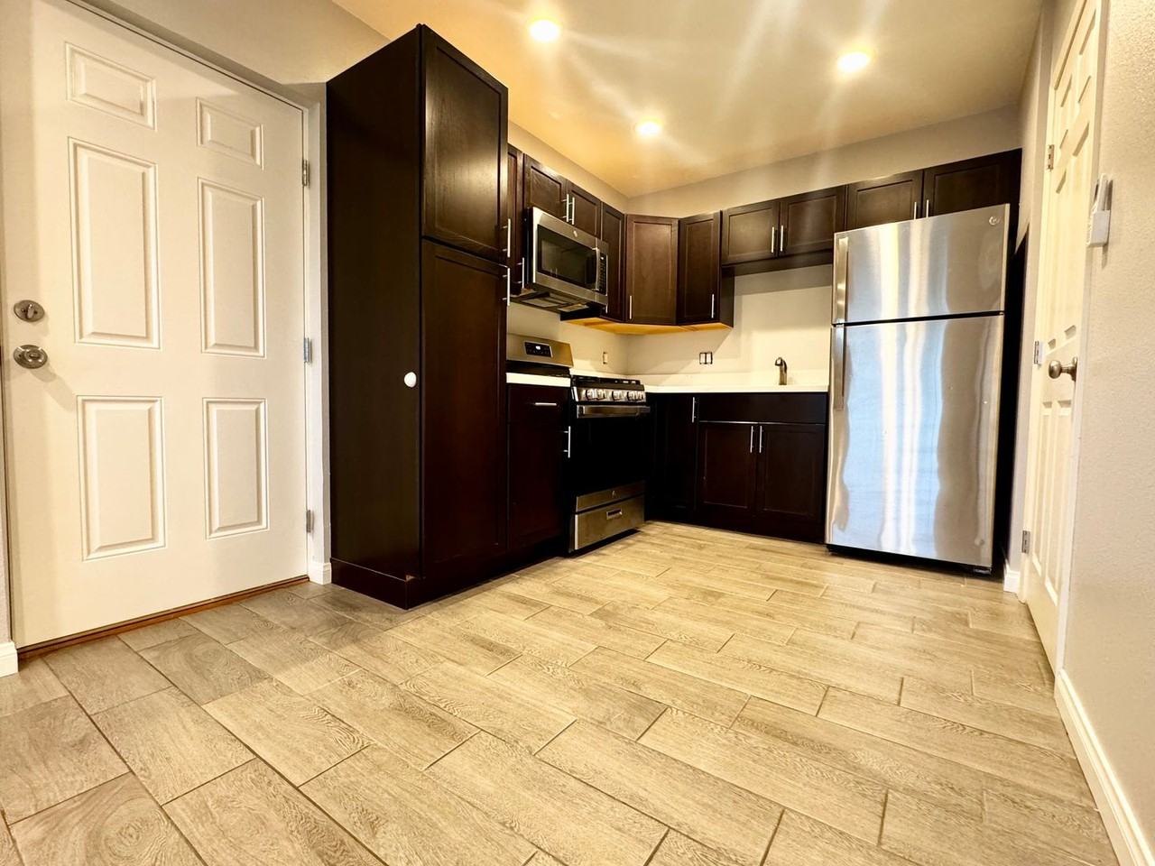 50540 Jalisco Avenue #02