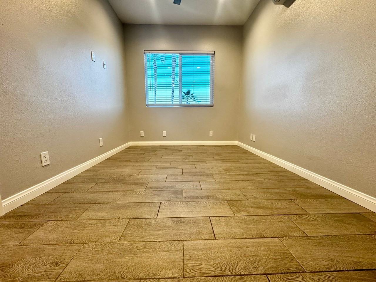 50540 Jalisco Avenue #02 - Photo 4 of 14