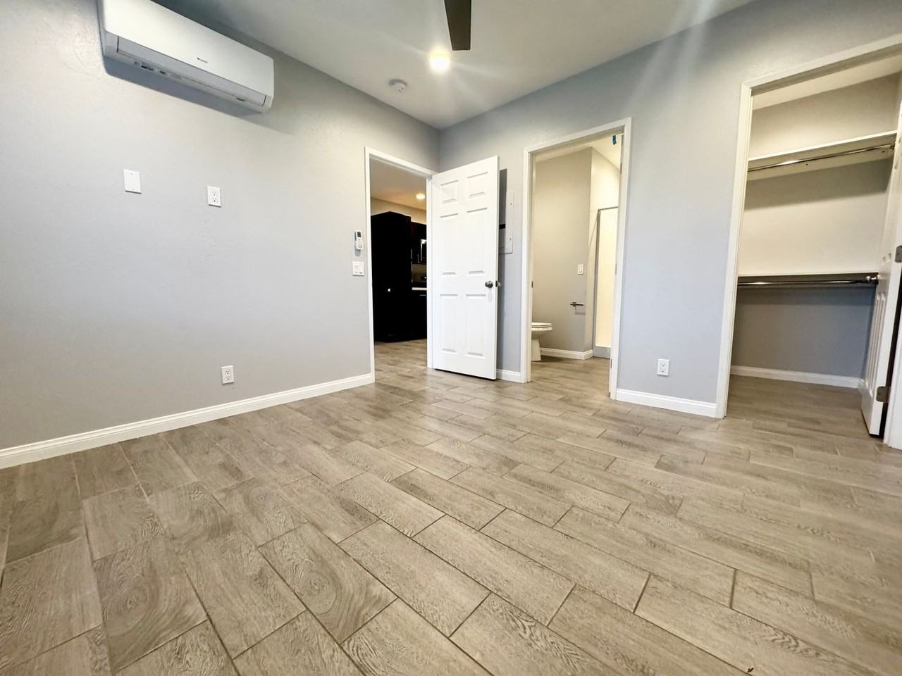 50540 Jalisco Avenue #02 - Photo 5 of 14