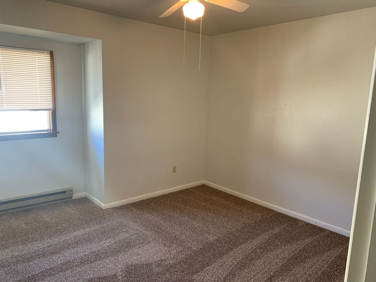 1240 Stetson Rd - Photo 5 of 10