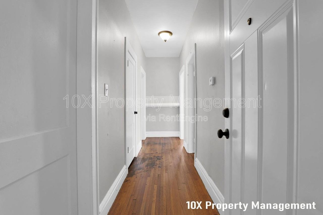 382 Carpenter St #C - Photo 6 of 27