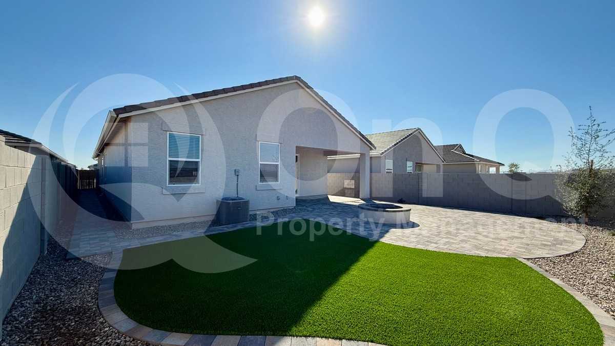 22004 North Celestial Way - Photo 2 of 37