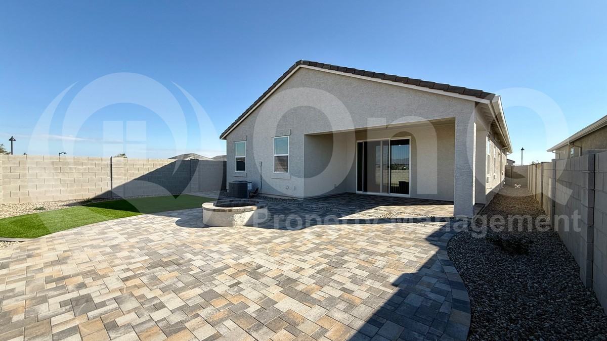 22004 North Celestial Way - Photo 3 of 37