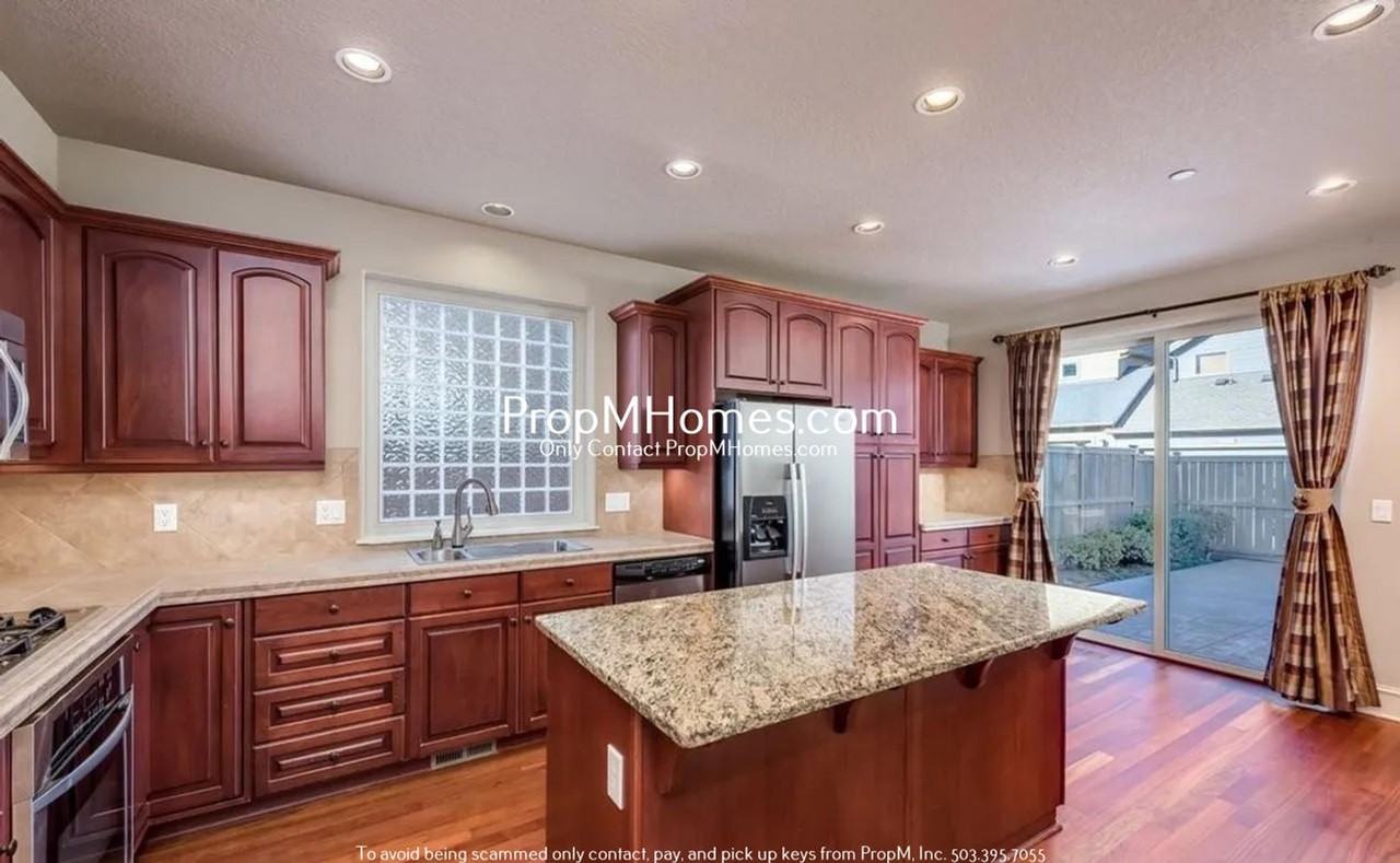 10765 Sw London Ln - Photo 3 of 25