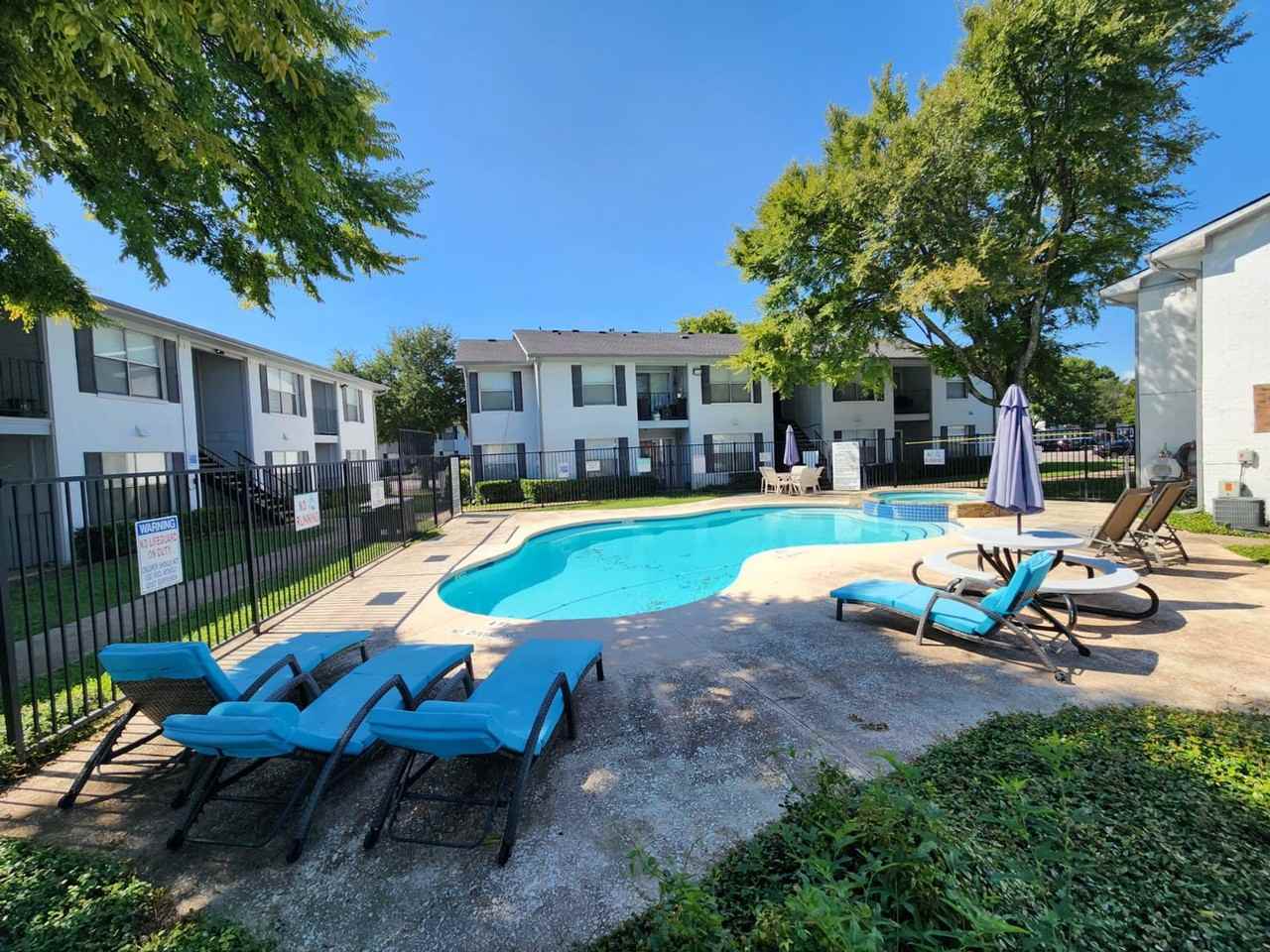 Shadow Ridge Apartments - Photo 2 of 13