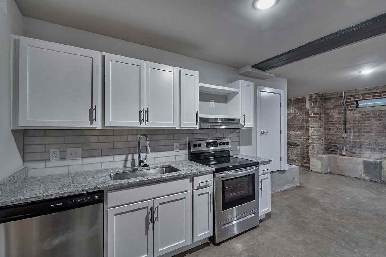 10 Walnut Aly #A3 - Photo 6 of 14