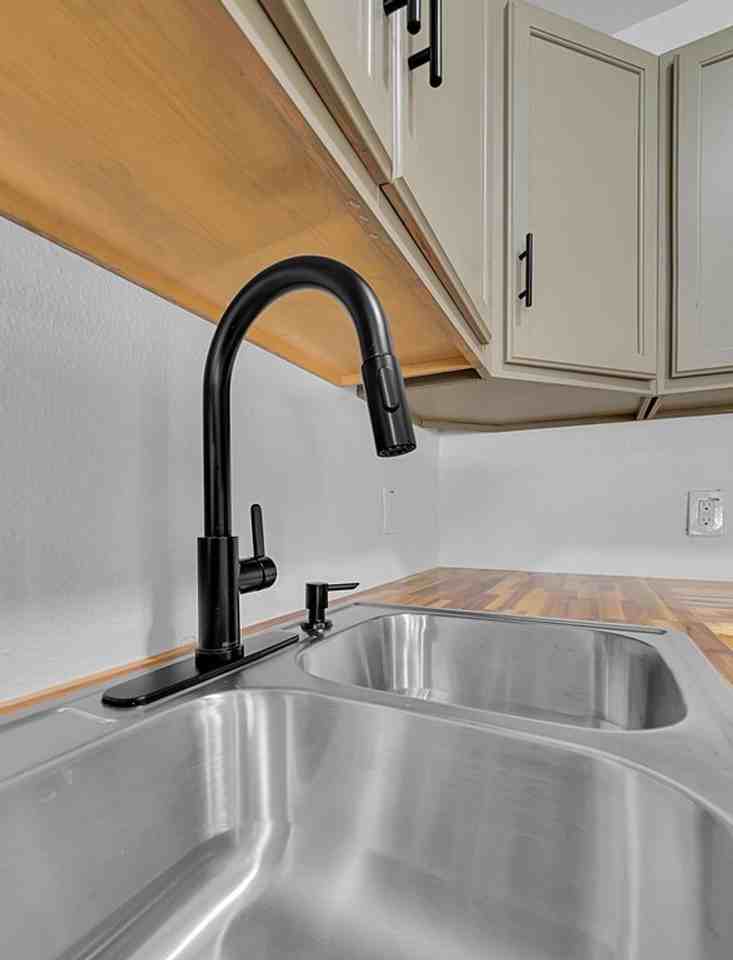 2016 Colonial Ave - Photo 5 of 27