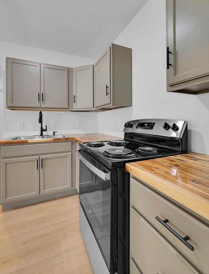 2016 Colonial Ave - Photo 6 of 27