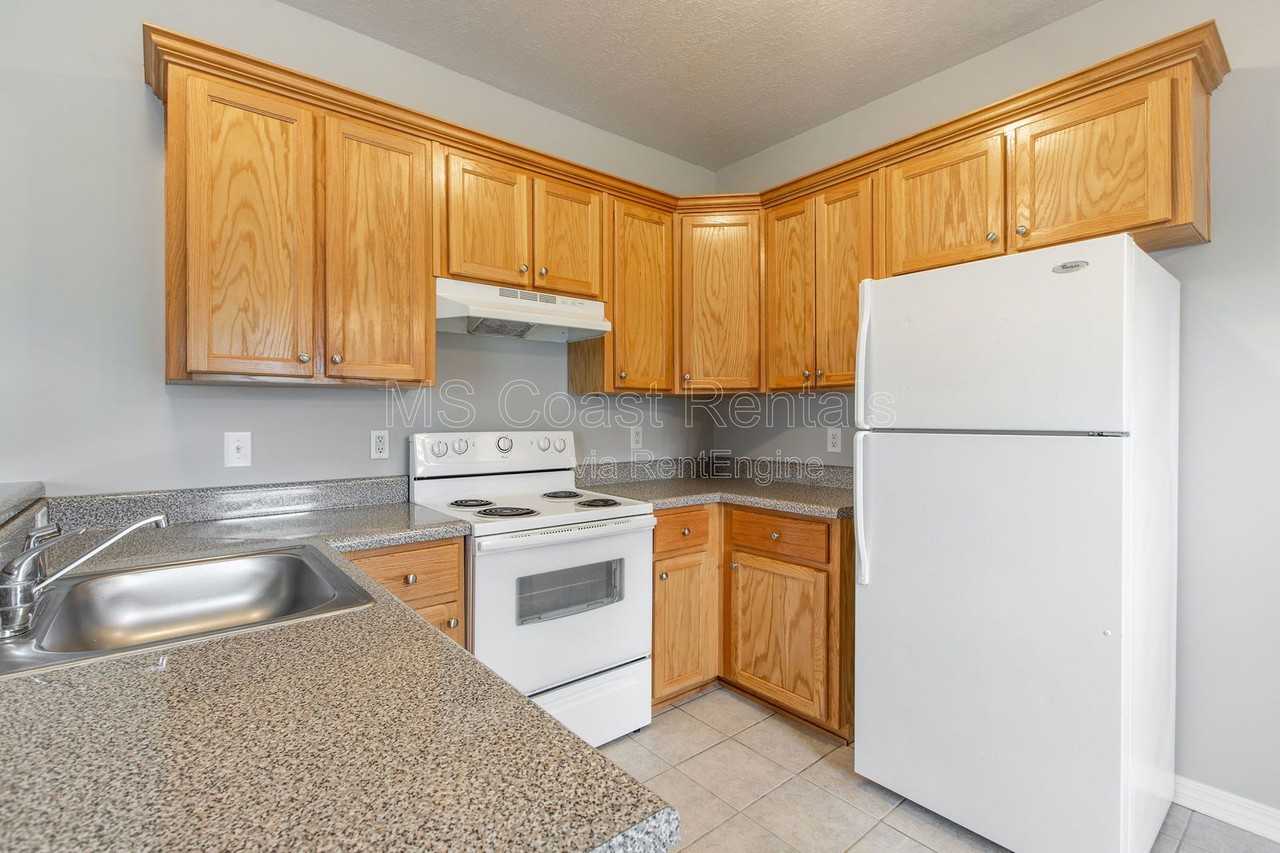 9435 Bonanza Ln #104 - Photo 5 of 9