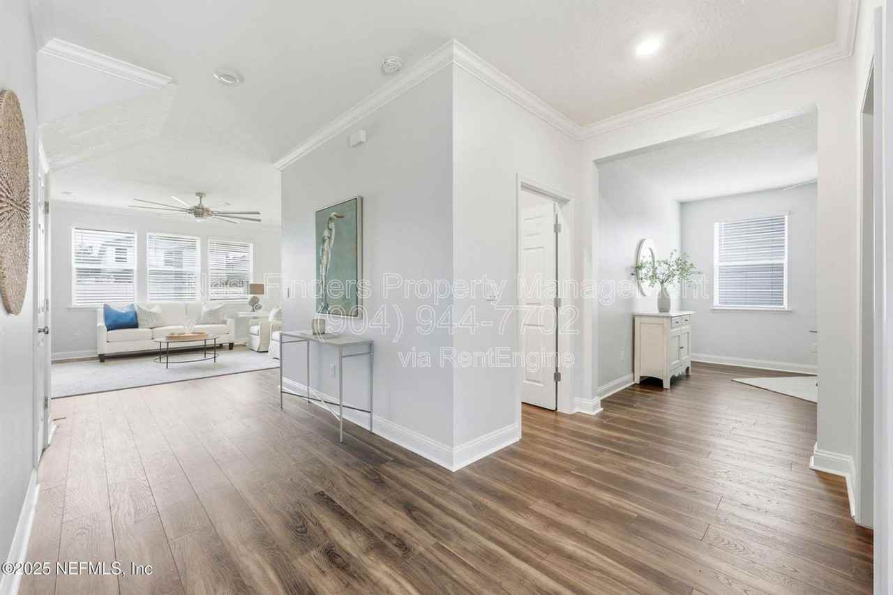 251 Rambling Brook Trail - Photo 5 of 40