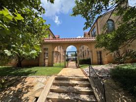 Brentwood Terrace Apartments - Photo 1 of 1