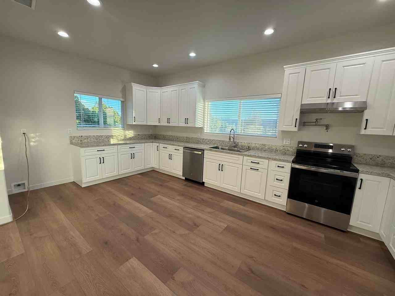 10966 Fillbrook Drive