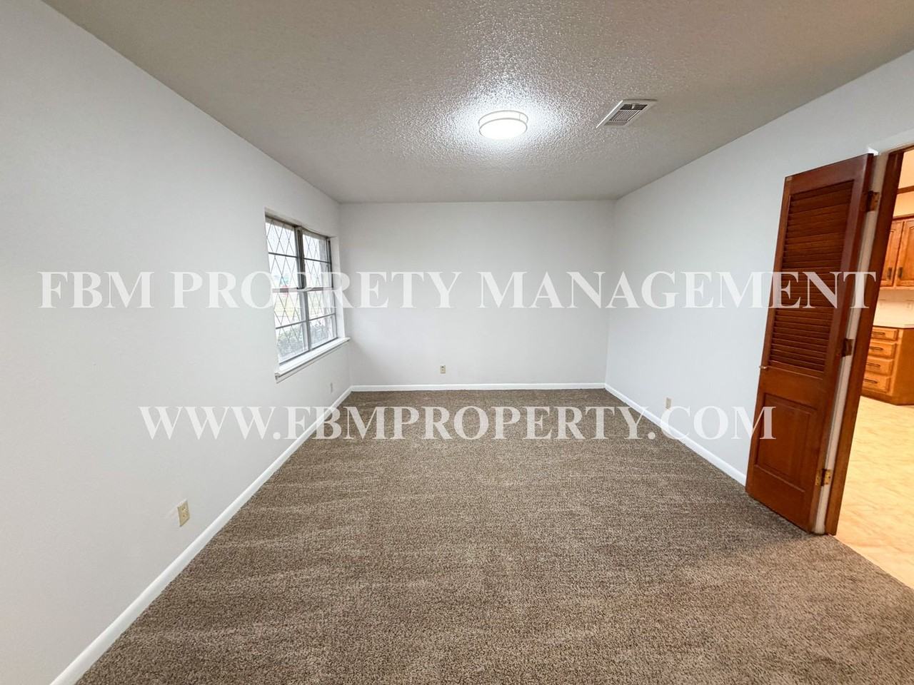 1608 Nichols St - Photo 4 of 21