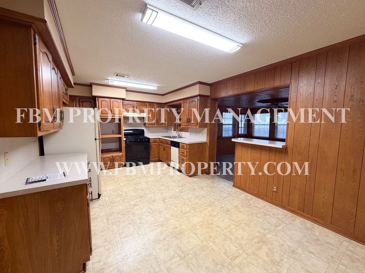 1608 Nichols St - Photo 6 of 21